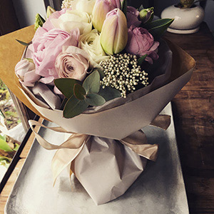 名古屋市名東区の花屋「アトリエ凜花」花束10