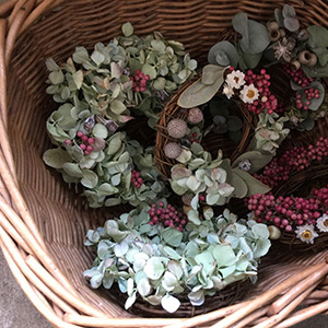 名古屋市名東区の花屋「アトリエ凜花」リース10